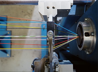 Plasmareiniging in de kabelindustrie – Tantec scoort met hoge snelheid en betrouwbaarheid.